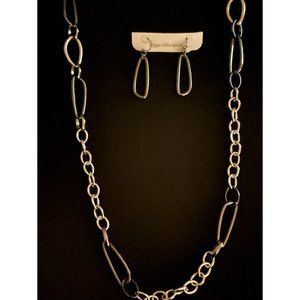 Elegant 40" Silver & Charcoal Teardrop Necklace & Earrings Set – NWT